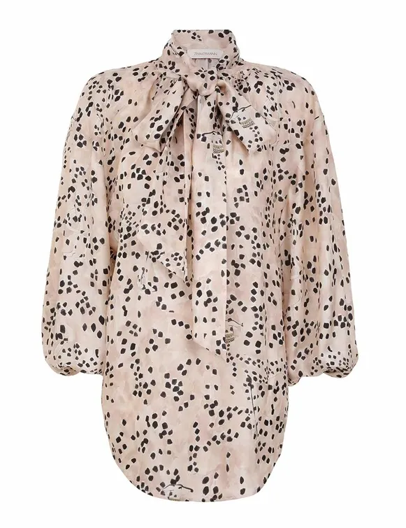 Illustration Billow Blouse