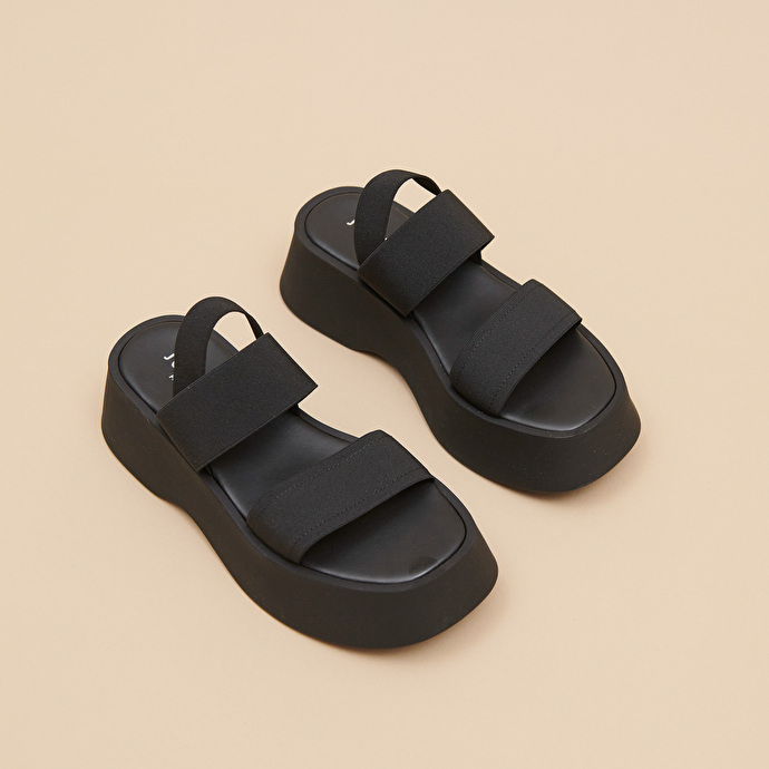 WIDE-STRAP SANDALS