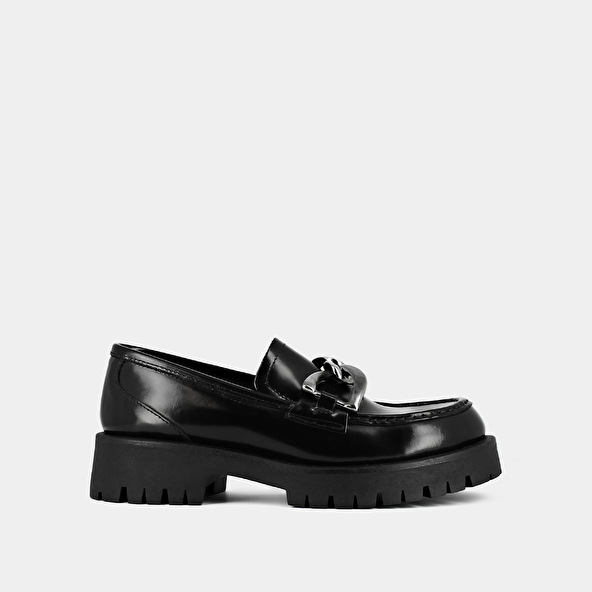 FLAT HEEL LOAFERS WITH BITES