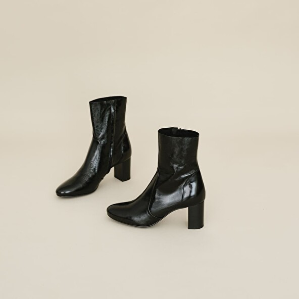 HEELED BOOTS