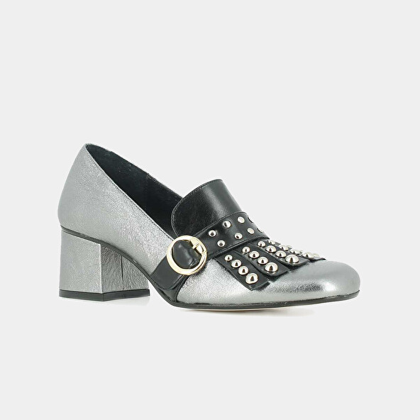 METALLIC LEATHER MOCCASINS