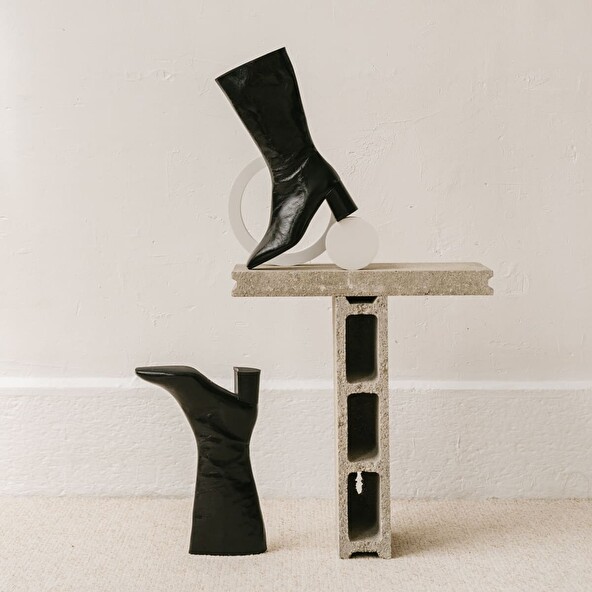 HEELED BOOTS WITH POINTED TOE