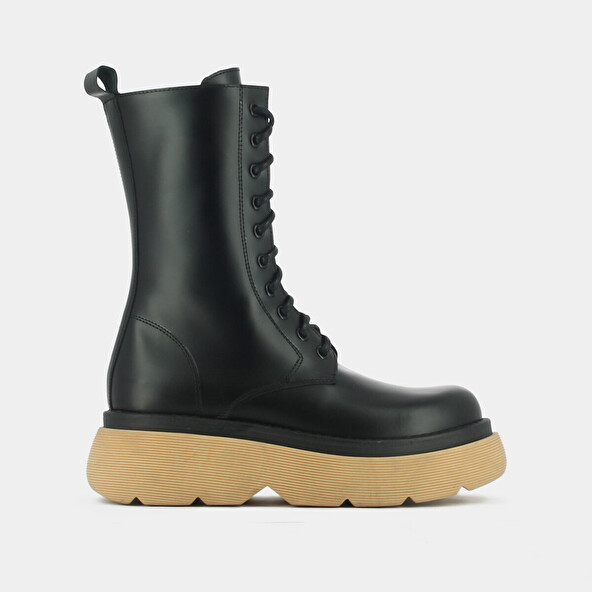 BOOTS À PLATEFORME ET SEMELLE CRANTÉE