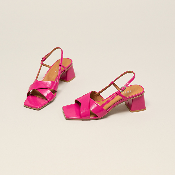 CROSS-STRAP SLINGBACK SANDALS