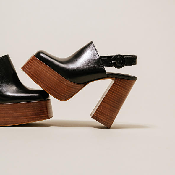 PLATFORM MULES WITH SQUARE TOE