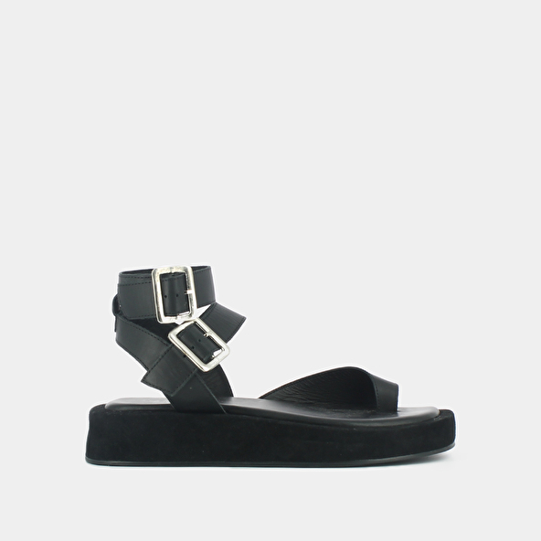 PLATFORM SANDAL WITH WIDE STRAPS
