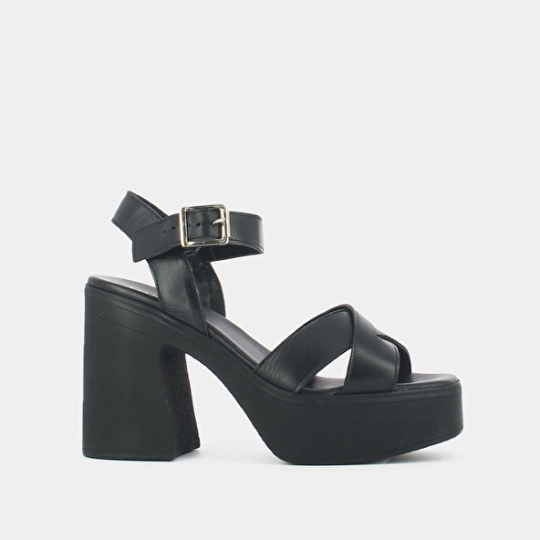 CROSS-STRAP PLATFORM SANDALS