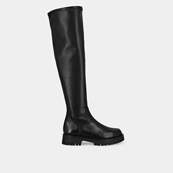 BOOTS WITH NOTCHED SOLES