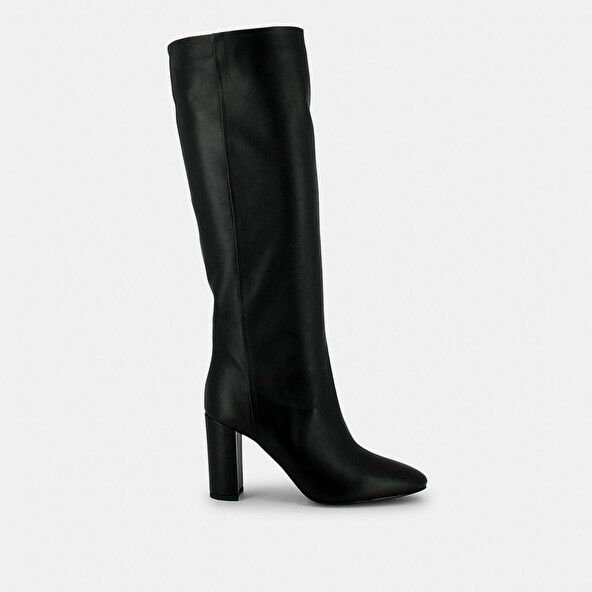 HIGH BOOTS WITH SQUARE HEEL