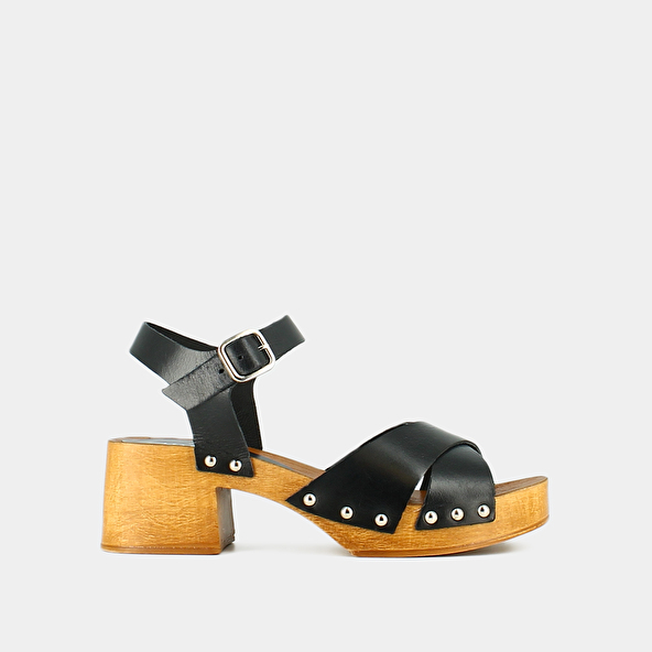 CROSS-STRAP STUDDED SANDALS
