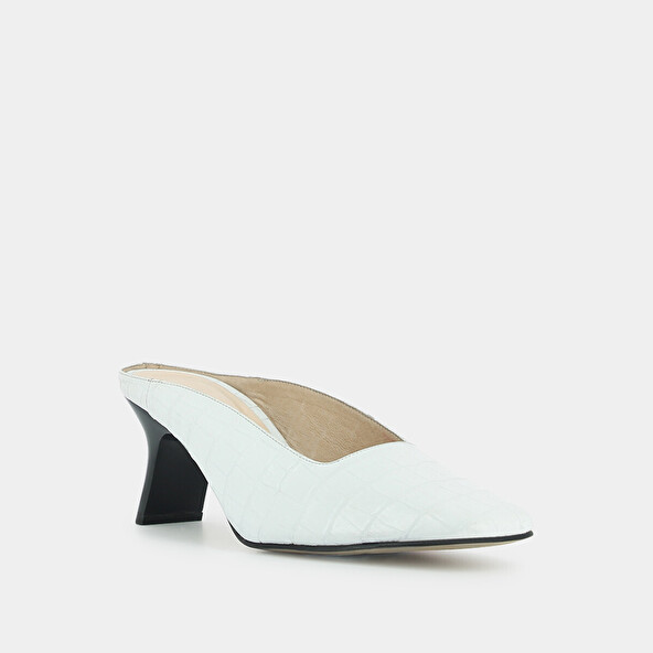 MULES WITH SLANTED HEEL