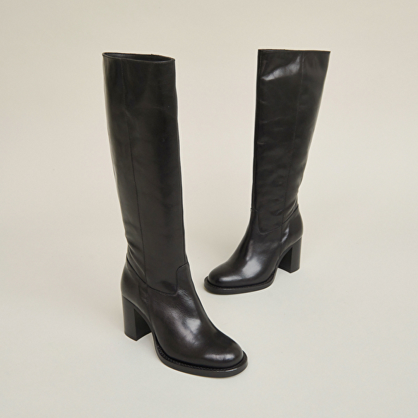 HEELED BOOTS