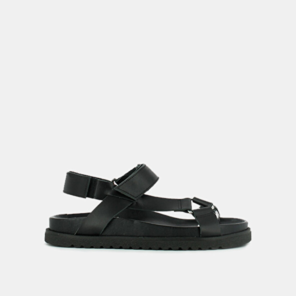 PLATFORM SANDALS WITH THICK STRAPS