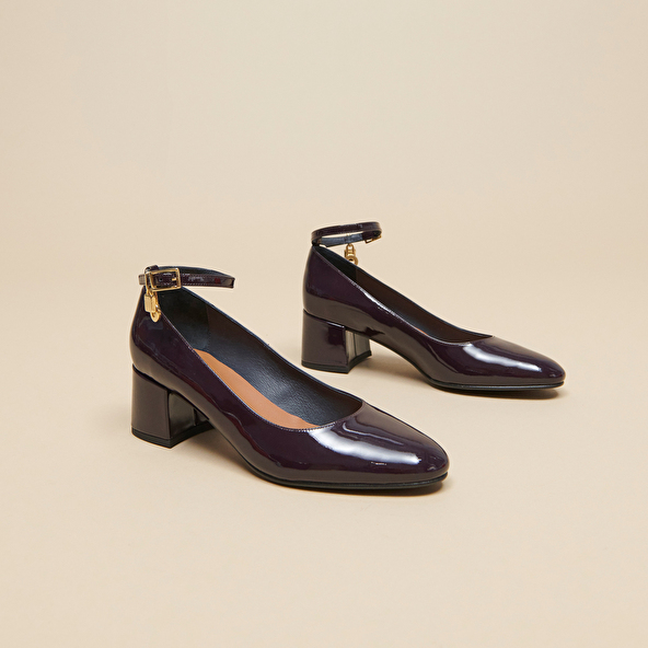 BABIES WITH HEELS AND CHARMS