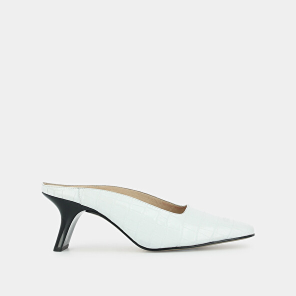 MULES WITH SLANTED HEEL