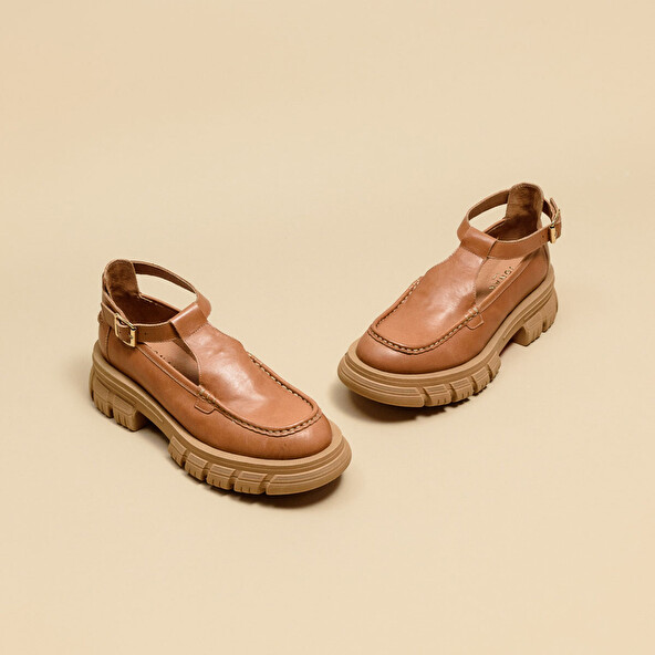 BABIES WITH NOTCHED SOLES