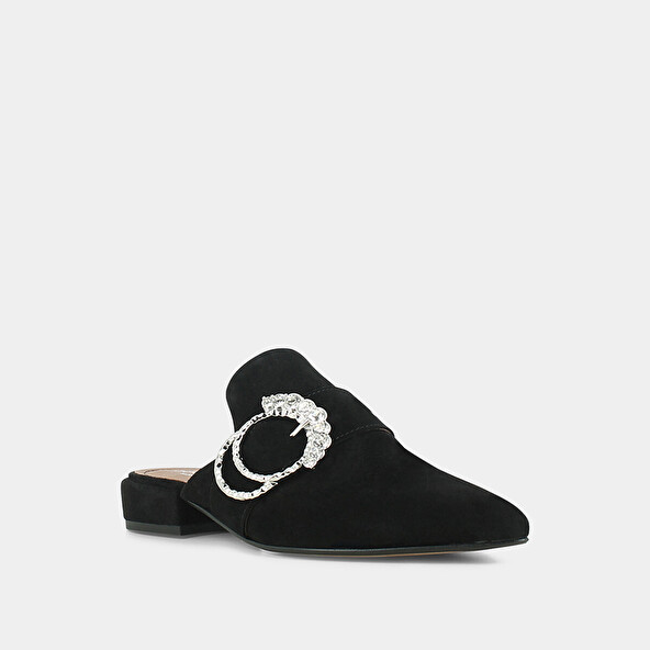 MULES WITH POINTED TOE AND CHUNKY BUCKLE