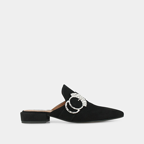 MULES WITH POINTED TOE AND CHUNKY BUCKLE