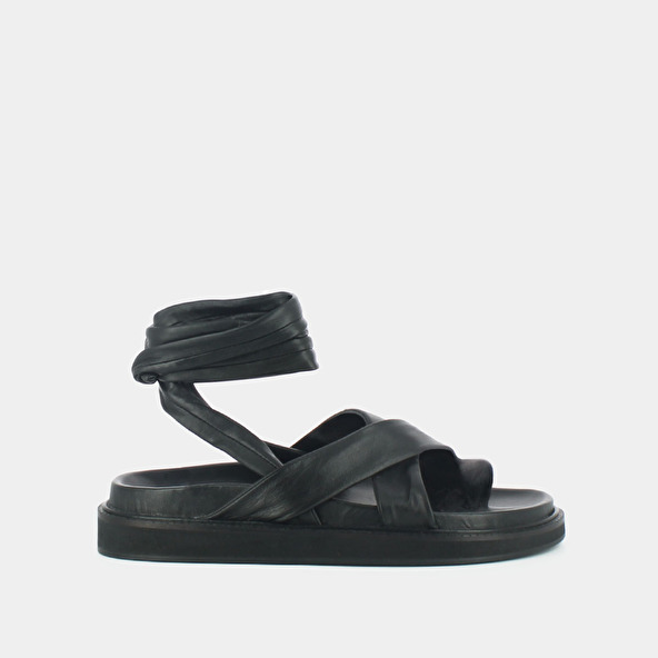 SANDALS WITH WIDE CRISS-CROSS STRAPS