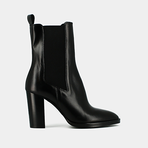 POINTED TOE ELASTICATED BOOTS