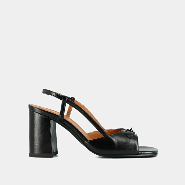 SANDALS WITH HEELS AND SQUARE TOES