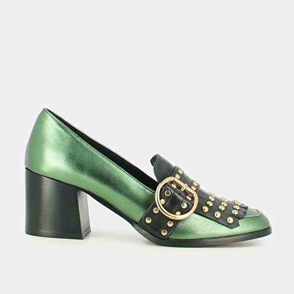 HEELED MOCCASINS IN GREEN METALLIC LEATHER