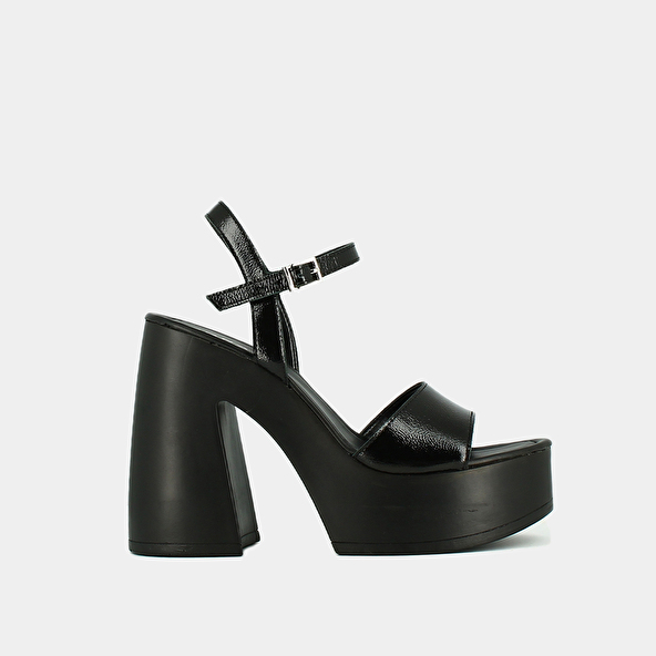 PLATFORM SANDALS WITH OPEN TOES