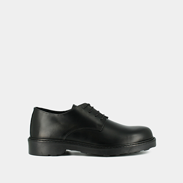 DERBIES WITH LACES AND NOTCHED SOLES