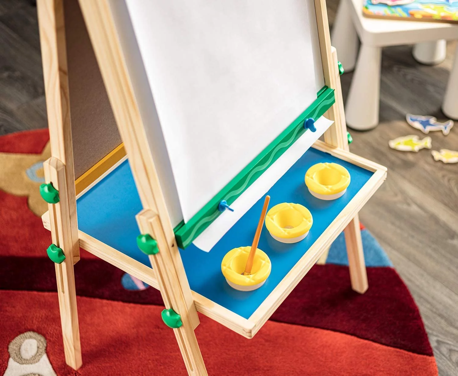 Crayola Kids' Dual-Sided Wooden Art Easel, Beginner Child