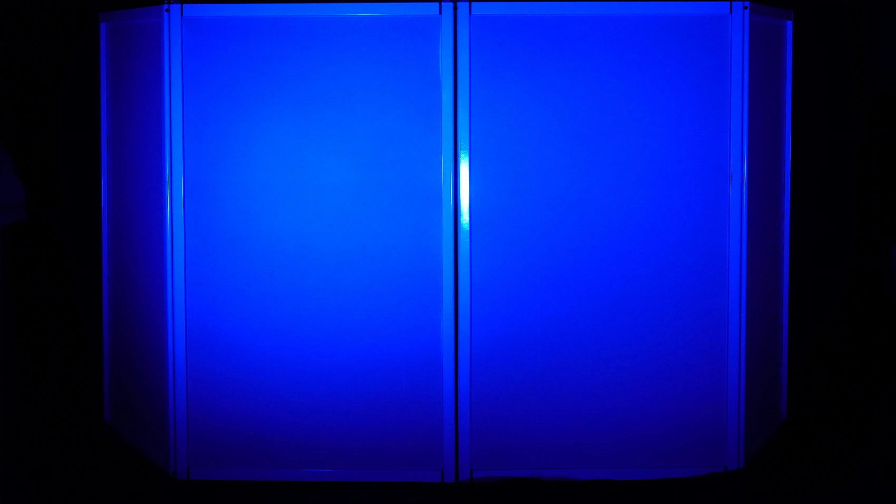 (2) Rockville 8 Ft. Totem Stands+DJ Facade+(4) Battery Powered Wash Up-Lights