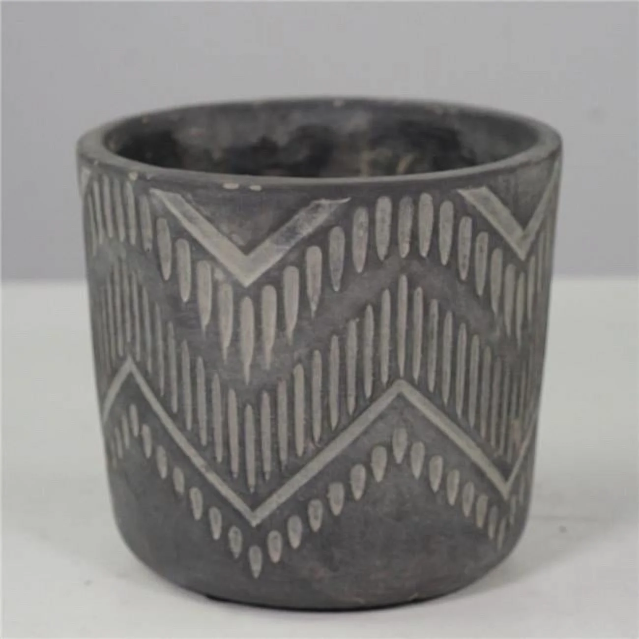 AI-CE00-202-Q12 Black Wash Patterned Cement Planter - Set of 12