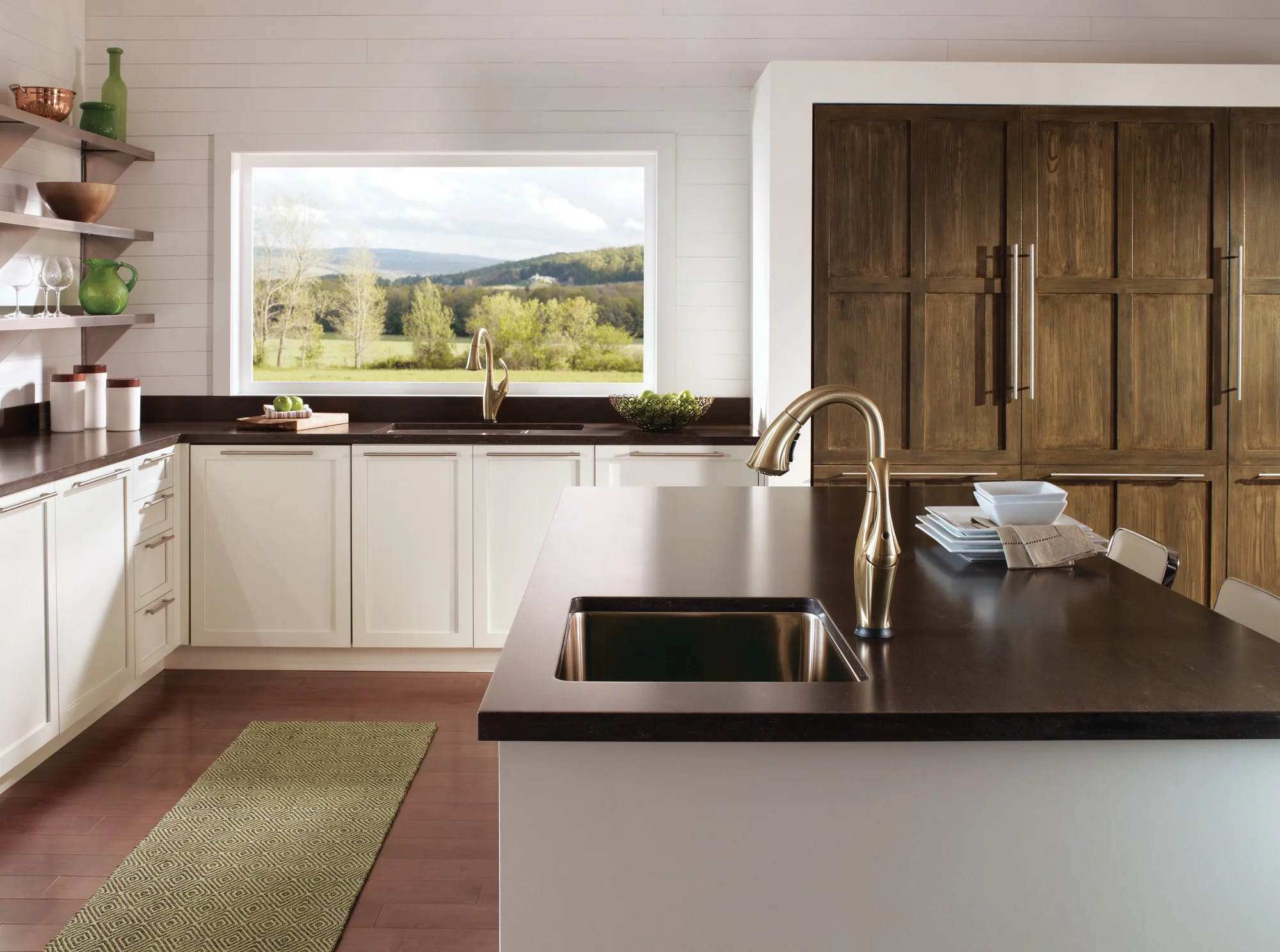 Delta Addison: Single Handle Pull-Down Bar / Prep Faucet with Touch2O® Technology