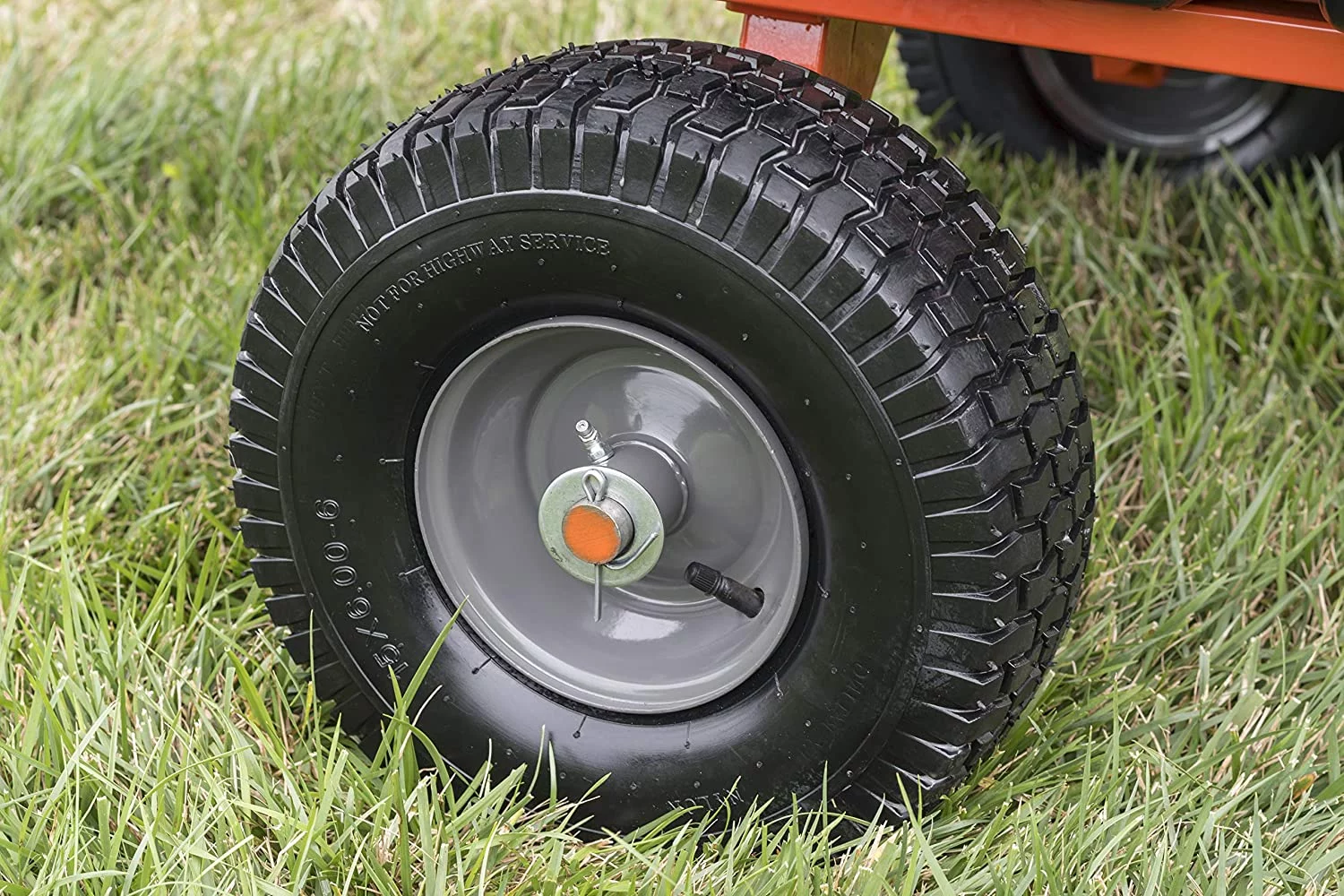 Agri-Fab, Inc  Agri-Fab Poly Swiveling/Dump Cart, 500lb