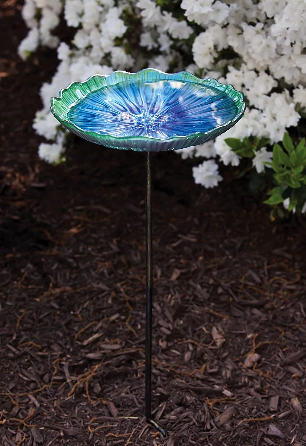 Evergreen Birdbath on Stake, Scalloped