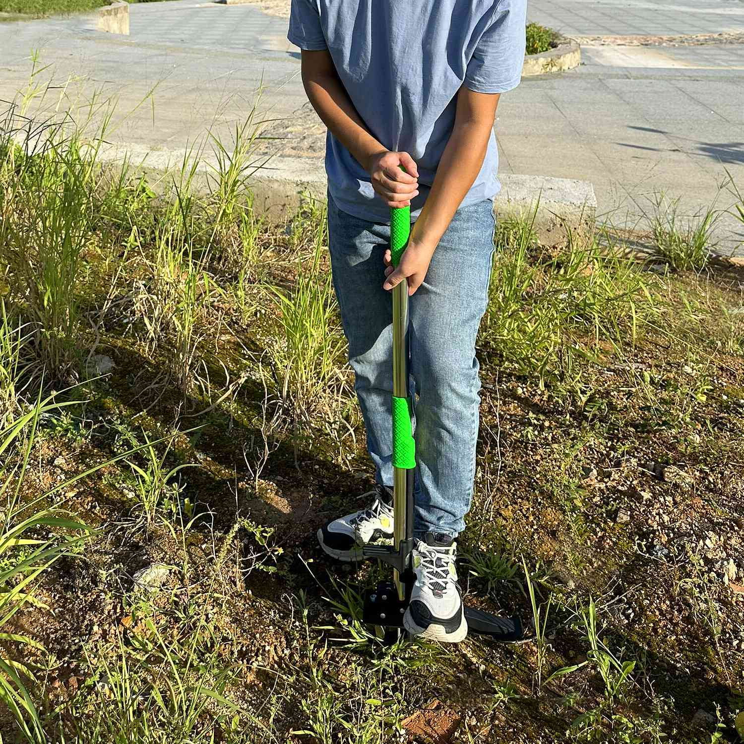 iMounTEK 4 Claws Weed Puller with Long Handle, Aluminum Stand Up Weed Puller Tool for Lawn Yard Garden Patio for Lawn Yard Garden Patio