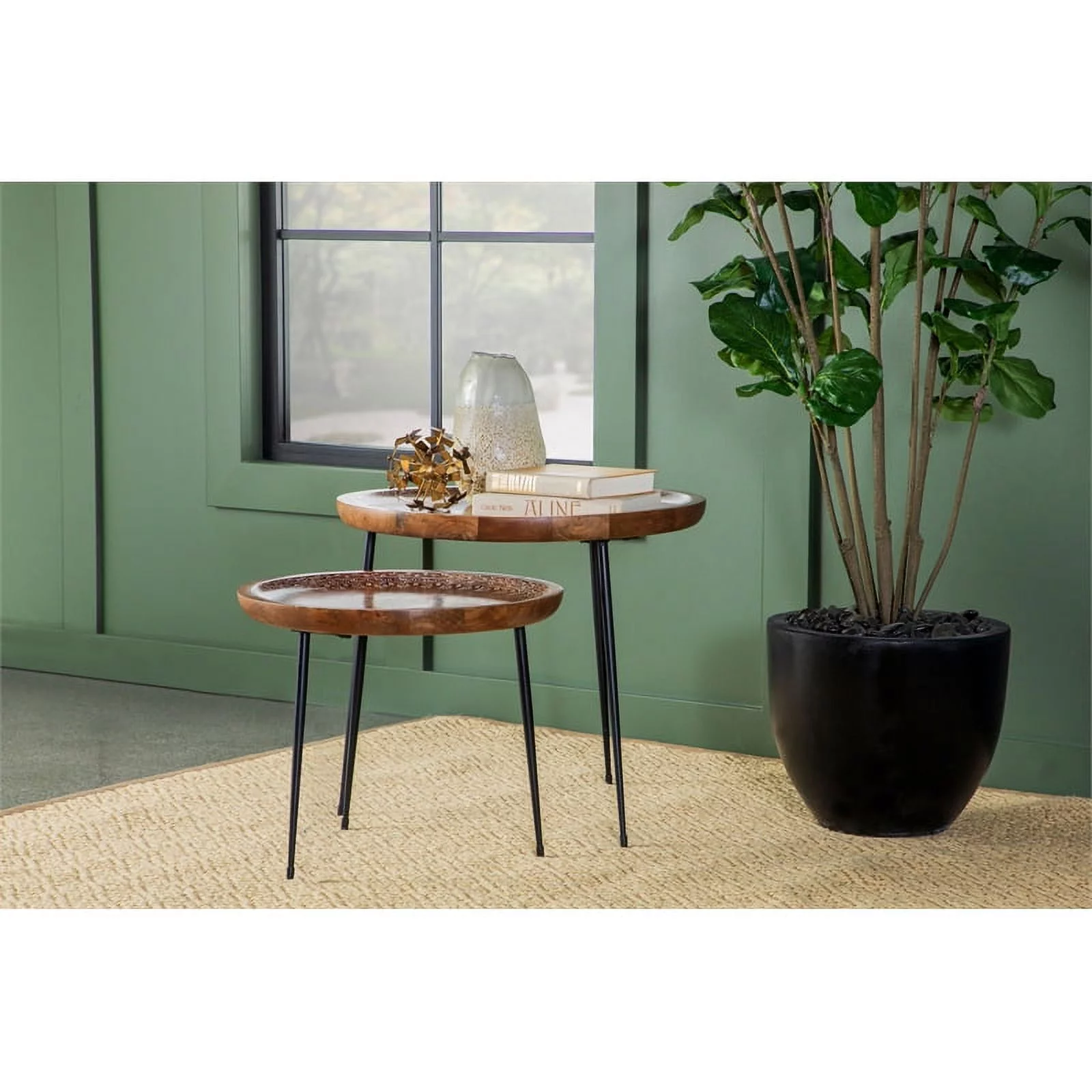 Nuala 2-piece Round Nesting Table with Tripod Tapered Legs Honey and Black