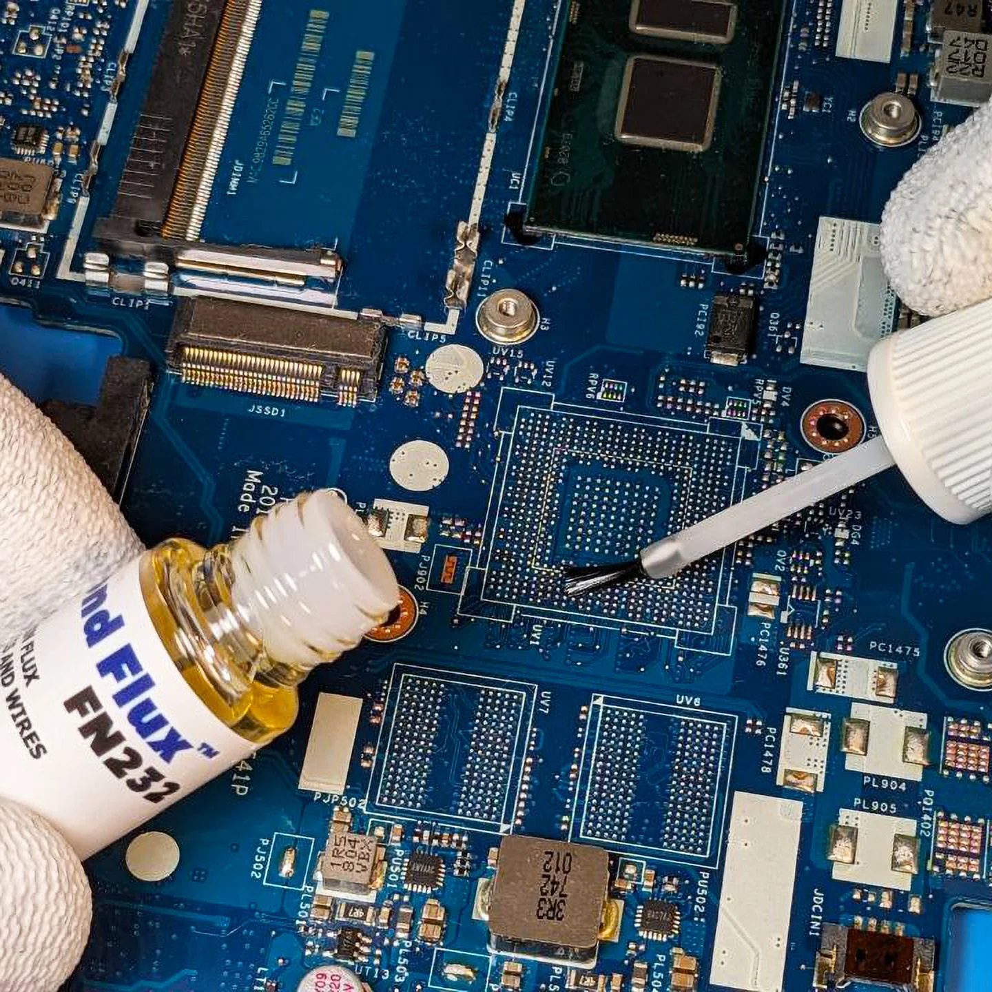 Diamond Flux FN232 Liquid Soldering Flux with Brush. 10g Bottle for Repairing/Soldering Electronics. New