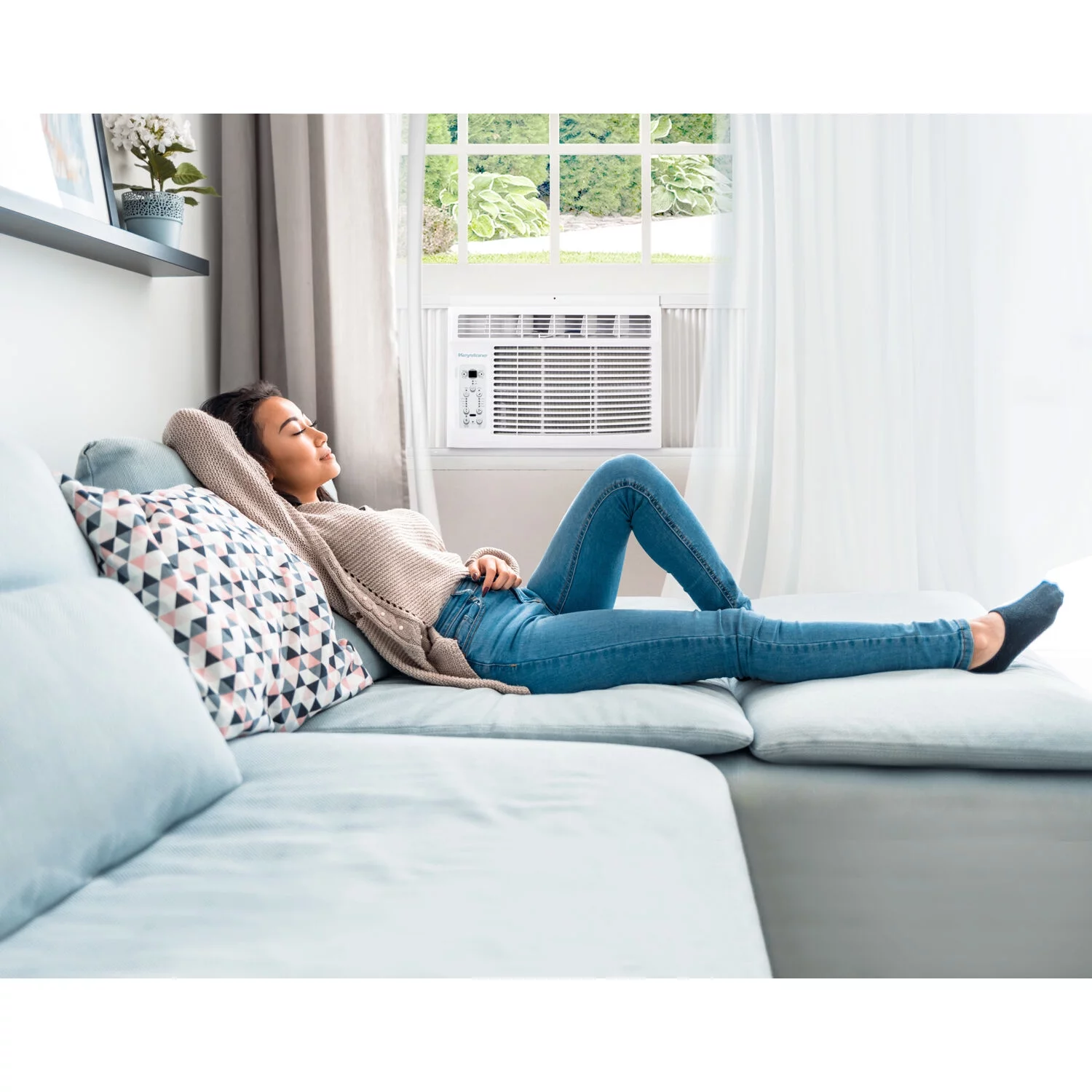 Keystone 6,000 BTU 115-Volt Window Air Conditioner, White, KSTAW06BE