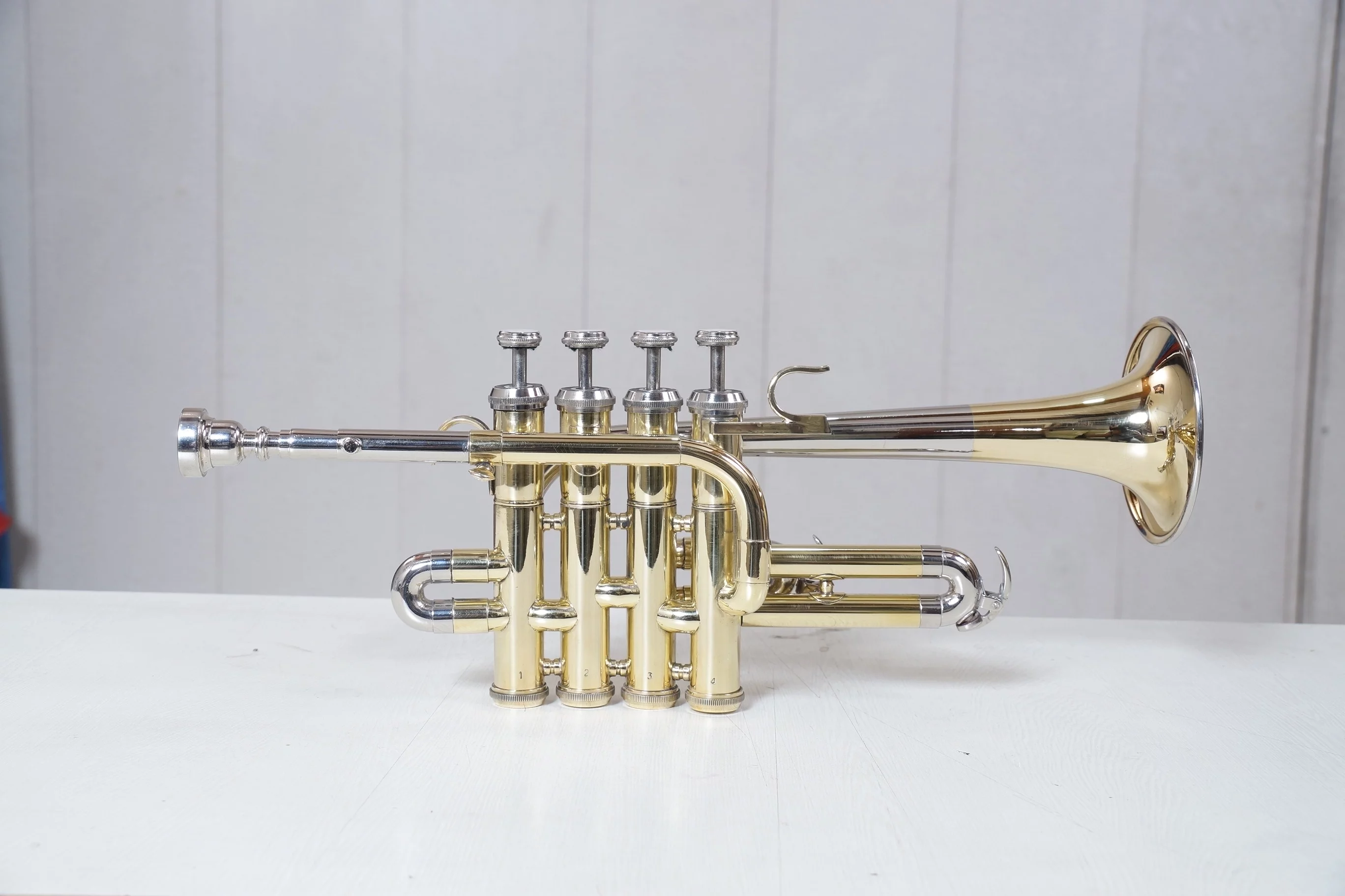 Piccolo Trumpet Bb/A Pitch Color Brass And Nickel Finish With Hard case Bag  Mouthpiece