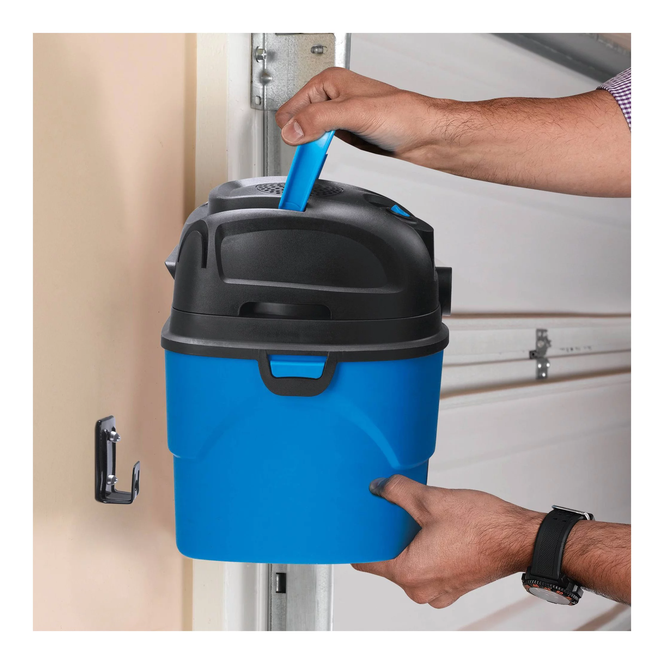 1.5-Gallon Wet/Dry Vac with Bonus Car Nozzle