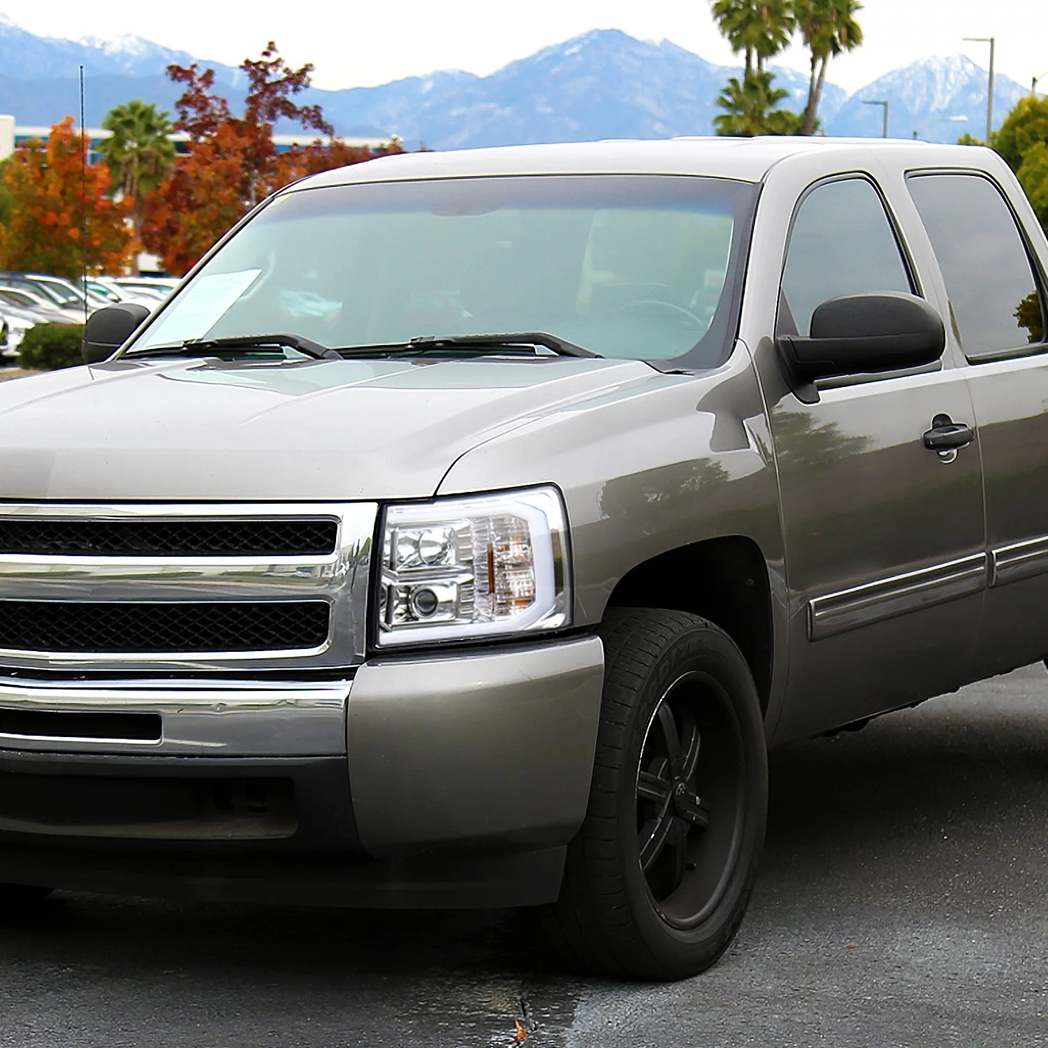 Spec-D Tuning LED Light Bar Chrome Housing Clear Lens Projector Headlights Lamps Compatible with 2007-2013 Chevy Silverado 1500, Left + Right Pair Headlamps Assembly