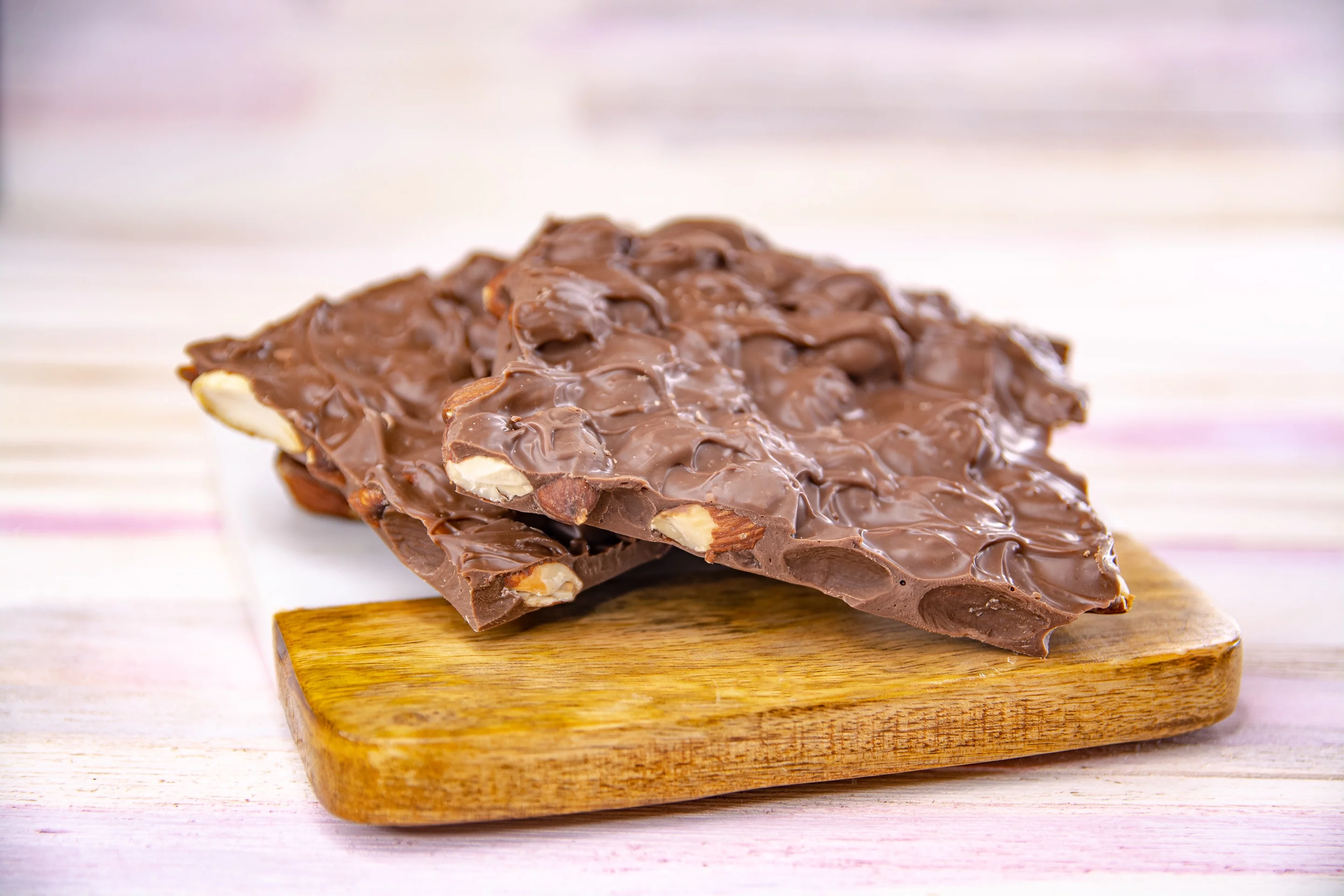 Wockenfuss Candies Almond Bark - Milk - 2lb