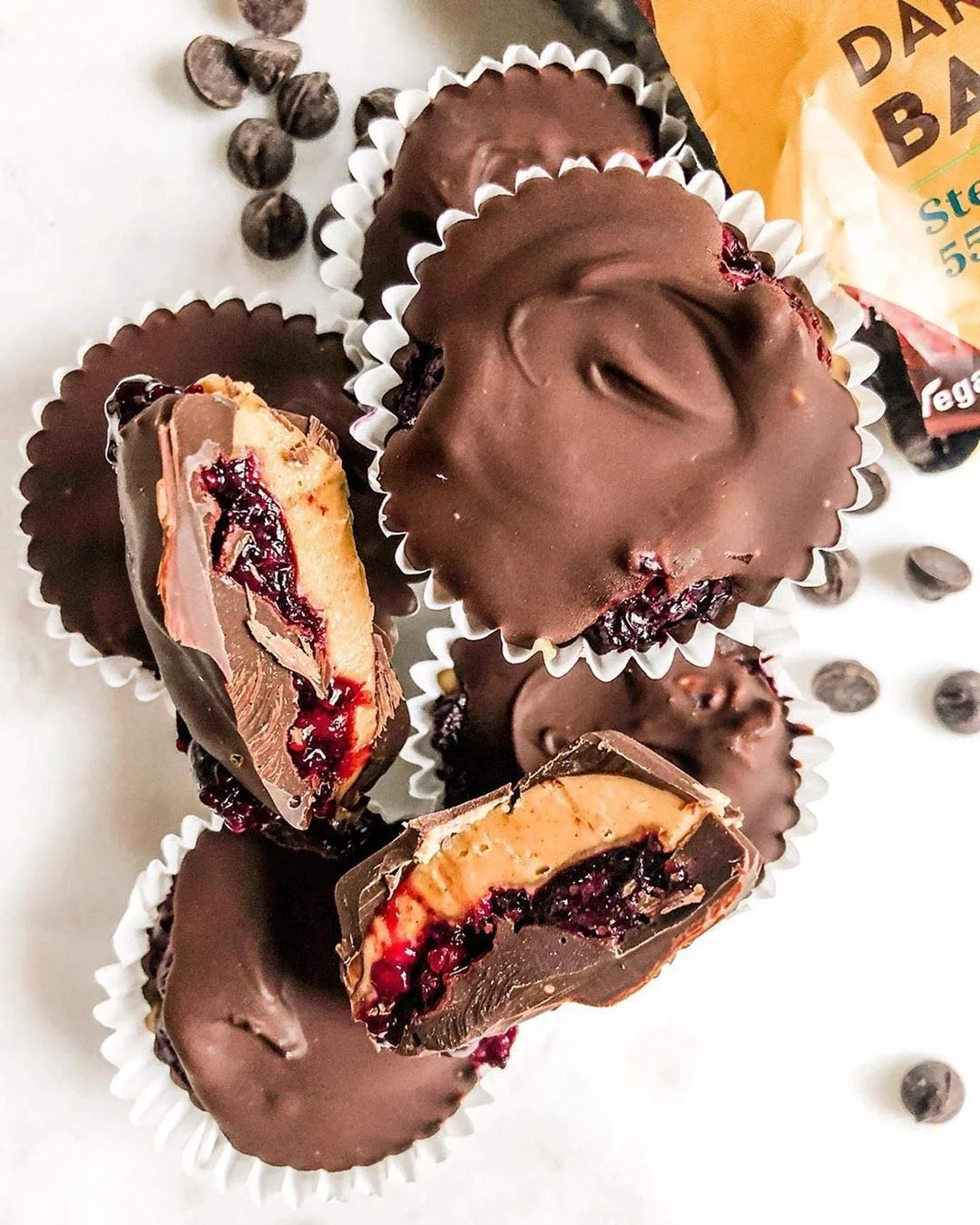 lilly's dark chocolate chips, stevia, vegan, 55% cocoa, non-gmo, sugar free, 27 oz total (3 pack value)