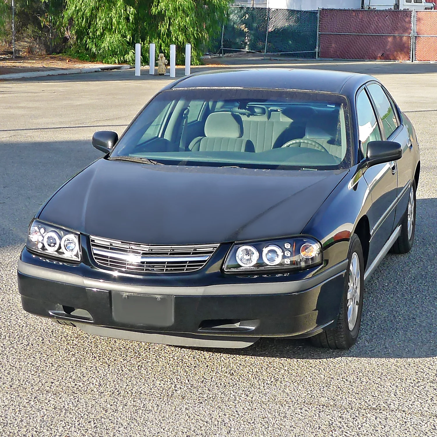 Spec-D Tuning  Halo LED Projector Headlights for 00 to 05 Chevrolet Impala