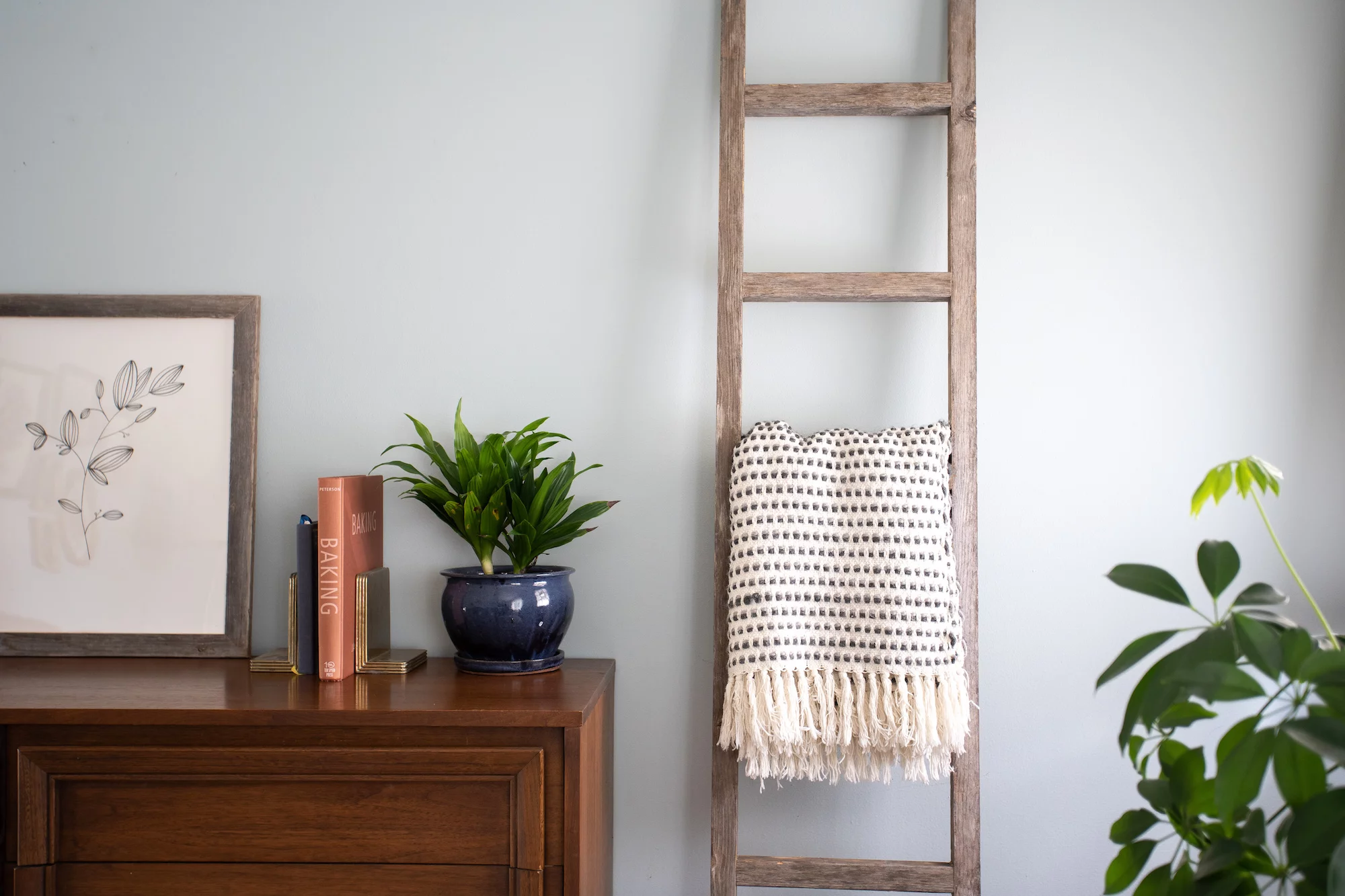 BarnwoodUSA Rustic 6 ft Blanket Ladder