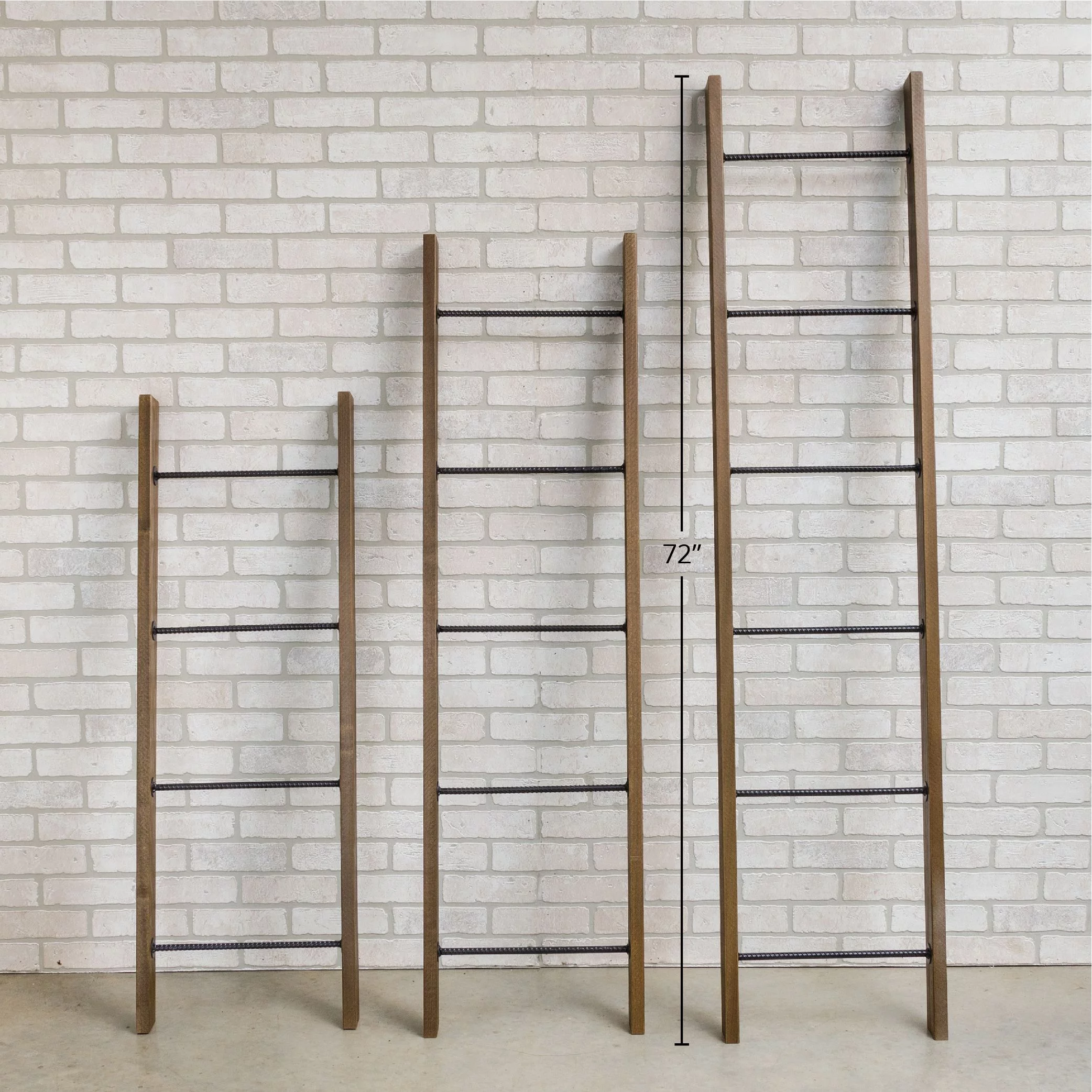 Rustic Farmhouse Blanket Ladder