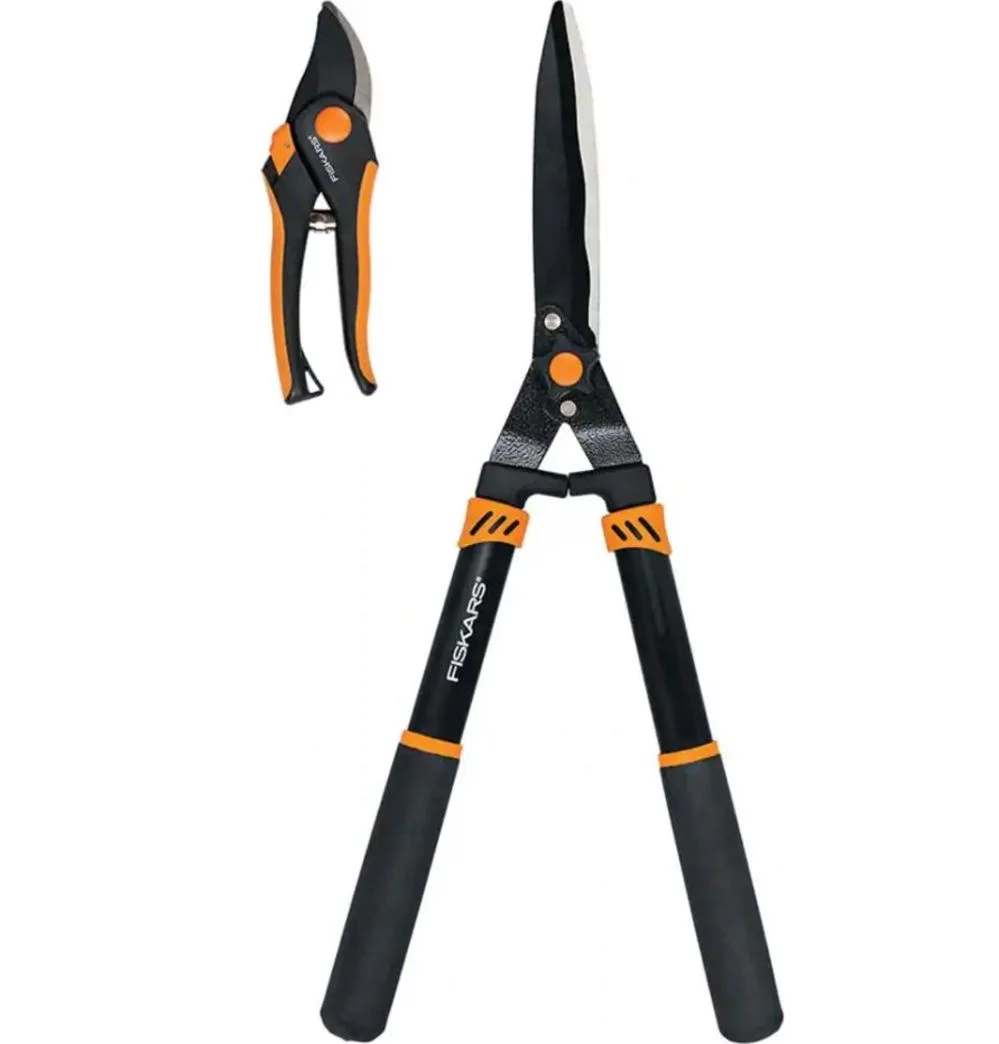 Fiskars Wavy-Blade Hedge Shears Garden Tool with Adjustable Steel Blades