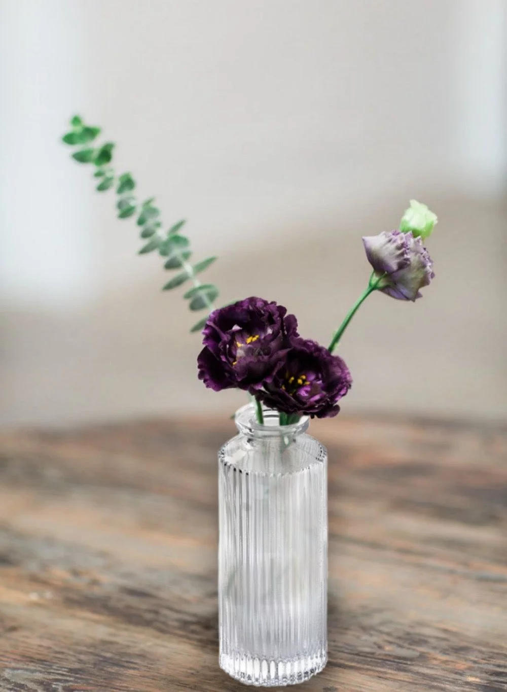 Serene Spaces Living Set of 4 Clear Pleated Bud Vase, Vases for Centerpieces for Home Decor, Events, Weddings, Parties, Living Room