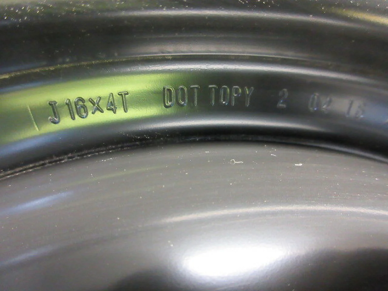 Pre-Owned 2015-2020 Nissan Rogue 16 Inch Compact Spare Wheel & Tire 7/32 OEM LKQ (Good)