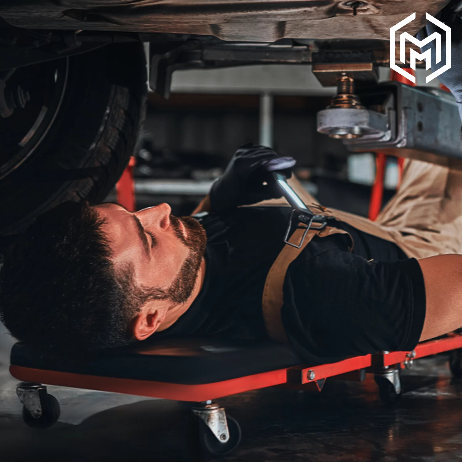 M-AUTO 42.5 Inches Upholstered Rolling Creeper Mechanic Cart with Adjustable Headrest & Handle and 6 Casters, 300 lbs Capacity, Red